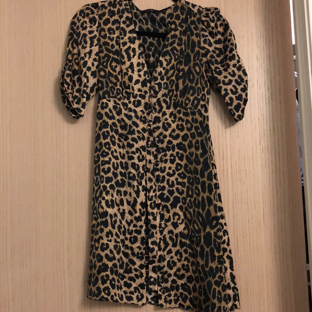 Beautiful All Saints leopard dress for summer! Trendy and fresh :)